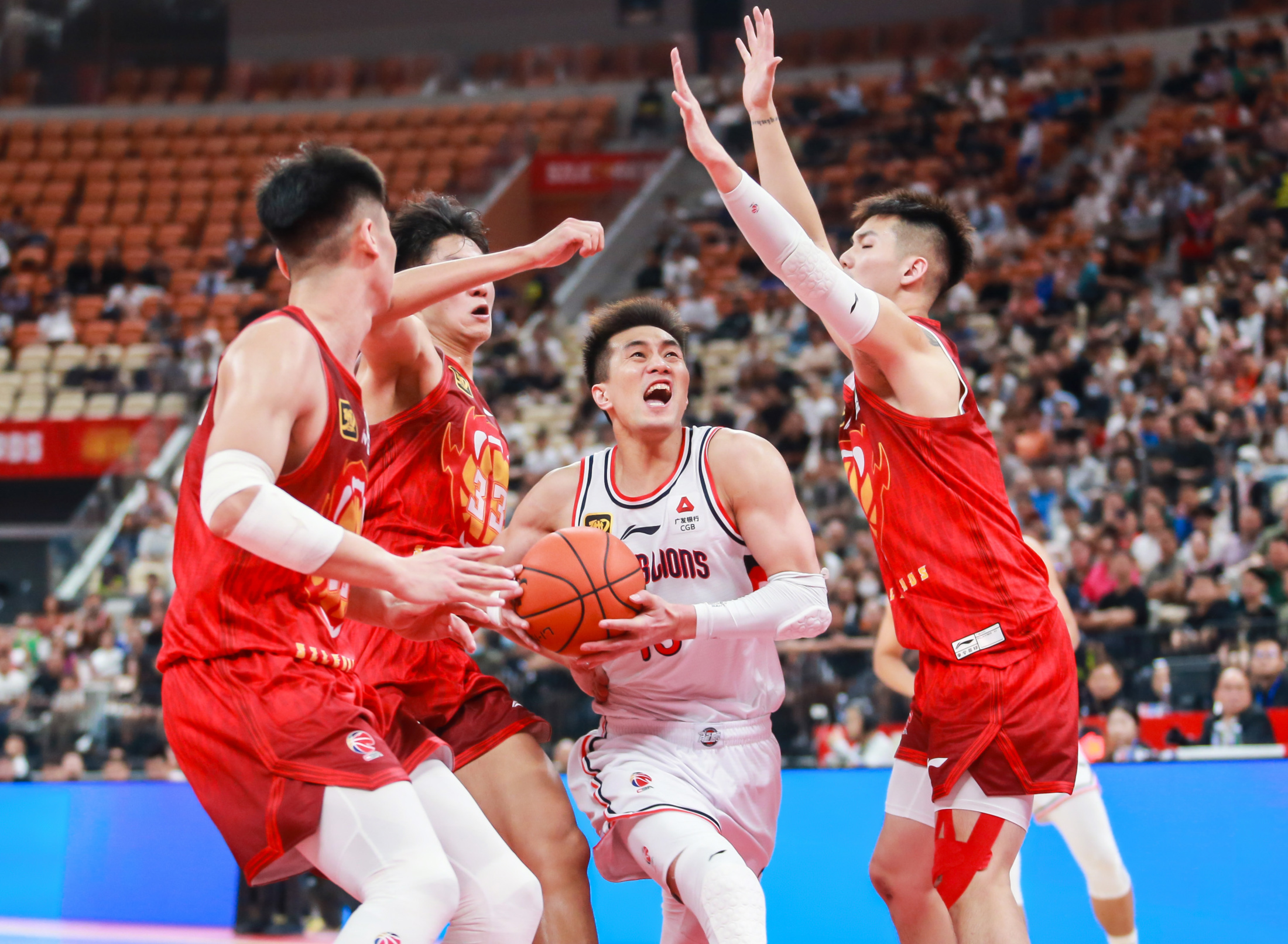 我预料运动员们会与新教练紧密合作的 我预料运动员们会与新教练紧密合作的