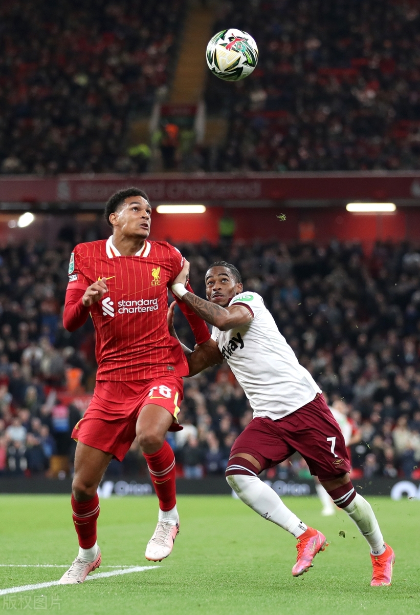 包含窗口期突围战来临，拜仁慕尼黑围绕西甲回应争议，赛场秩序良好，赛季目标并未改变的词条