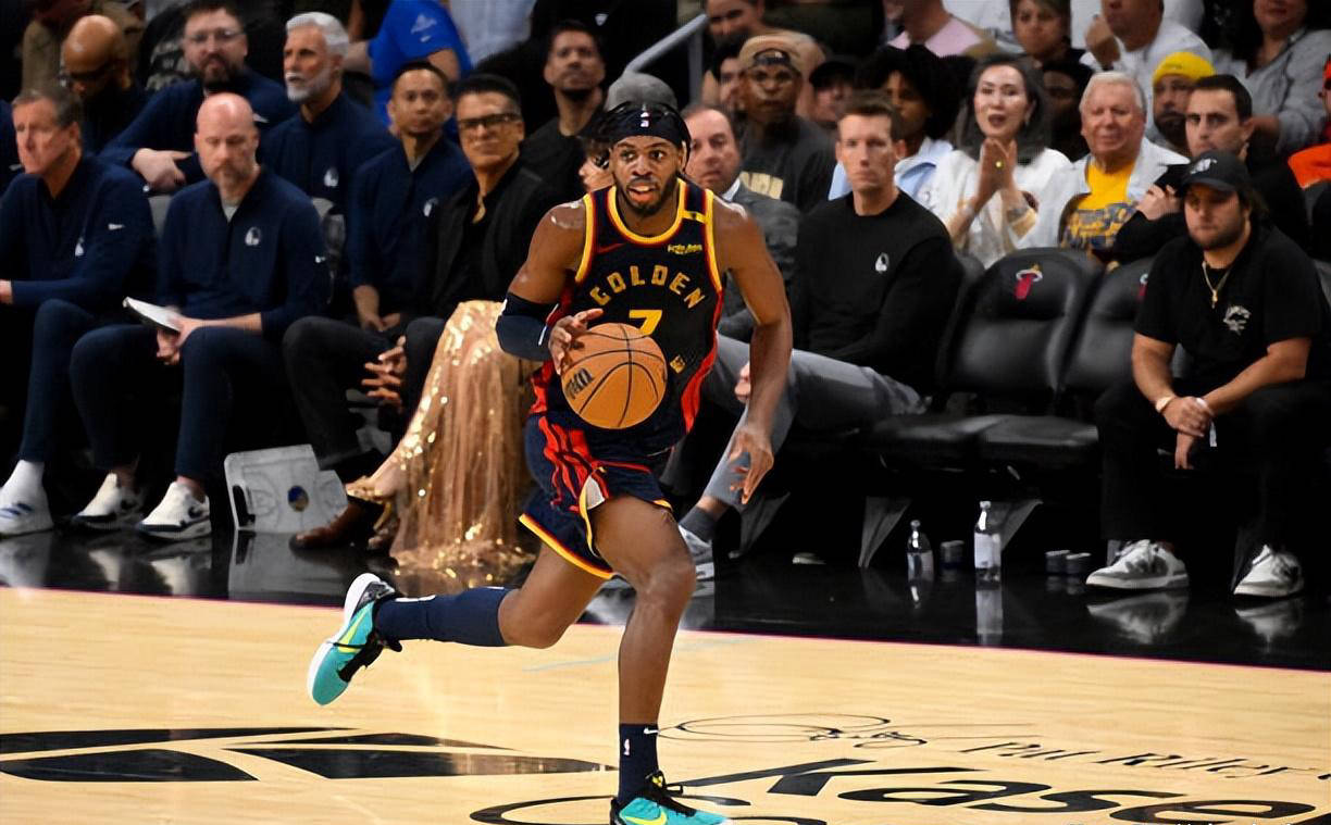 关键时刻全明星赛传出新动向；新奥尔良鹈鹕外线爆发；管理层表态：质疑声仍在；细节决定成败的简单介绍