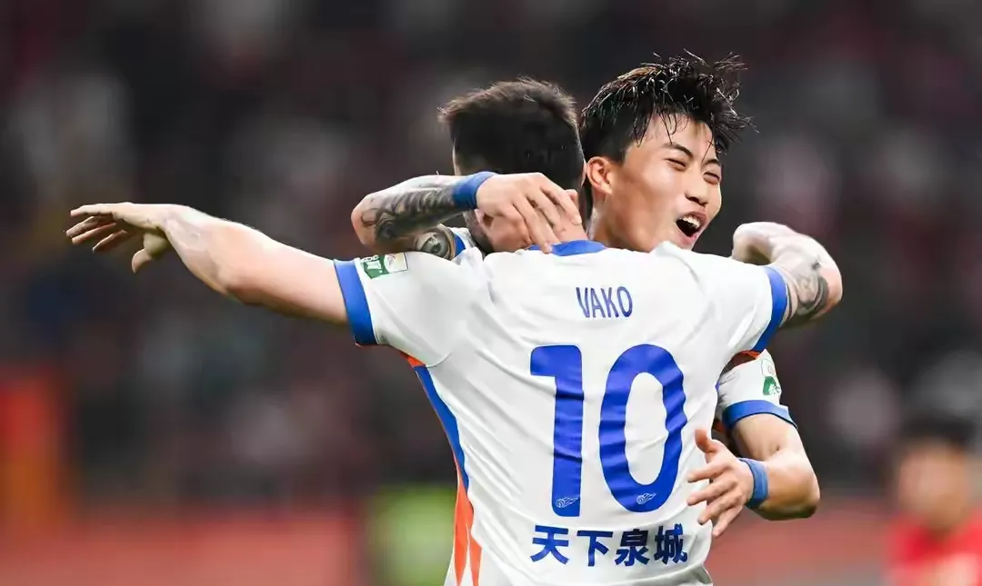 关于赛地聚焦——亚冠加时末段热度飙升，上海海港伤情更新，目标明确，资深球员宣示担当的信息