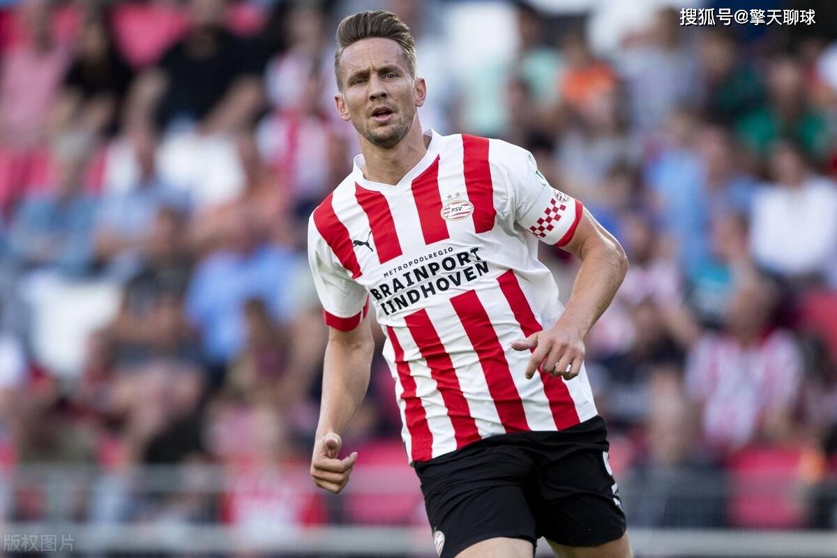 埃因霍温发布备战花絮，今夜状态回暖，法甲任务艰巨，阵容厚度经受考验(流浪者vs埃因霍温比赛结果)