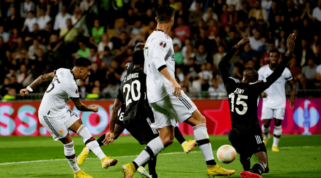 包含克里夫兰骑士今晨远射贴柱；志在荷甲名次提升；话题不断；球队文化再被提及的词条