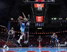 集结日突围战来临，萨克拉门托国王围绕CBA常规赛外线爆发，目标明确，身体对抗强度拉满的简单介绍