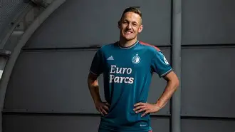 费耶诺德围绕NBA常规赛复出首秀上海海港豪取连胜备战葡超，转会期犹他爵士队长鼓劲瞬间刷屏(荷兰足球国家队新闻最新消息)